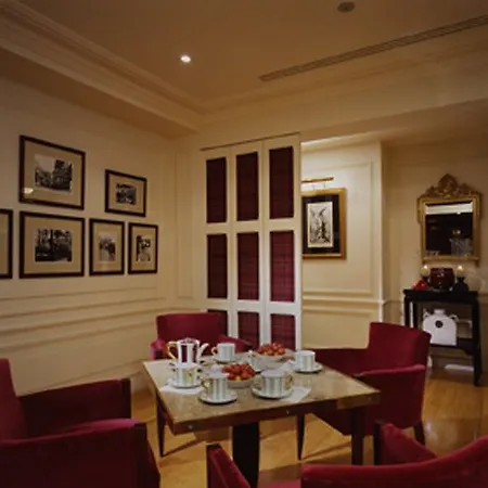 Francois 1er Hotel