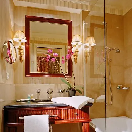 Francois 1er Hotel Paris