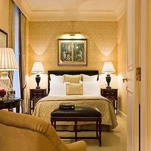 Francois 1er Hotell Paris