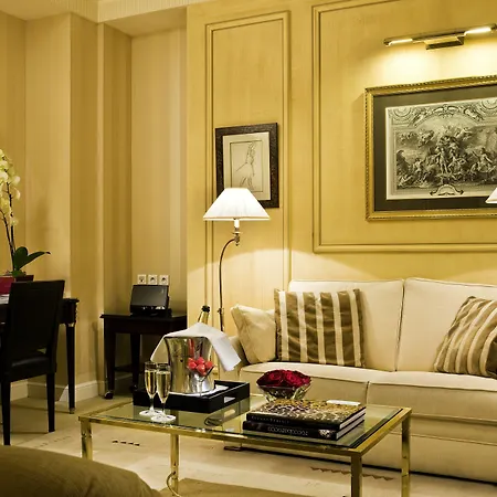 Hotel Francois 1er París