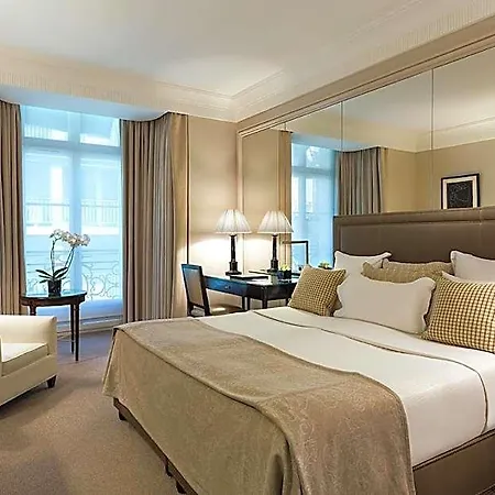 Francois 1er 4* Paris