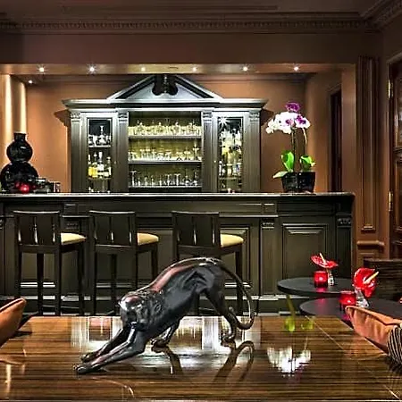 Francois 1er 4* Paris