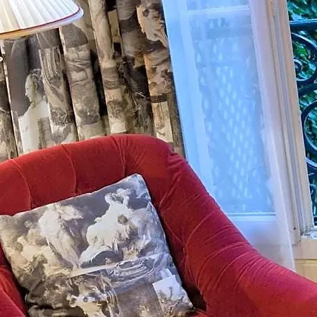 Francois 1er Hotel