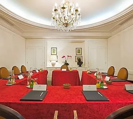 Francois 1er Hotel