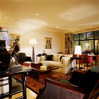 Hotell Francois 1er Paris