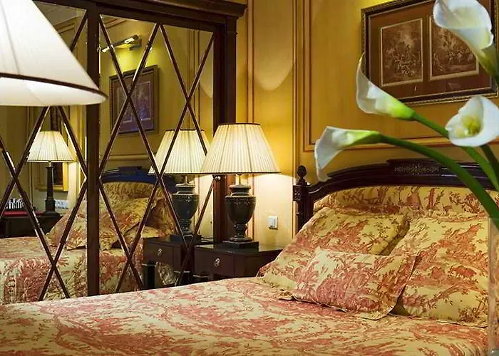Francois 1er Hotel