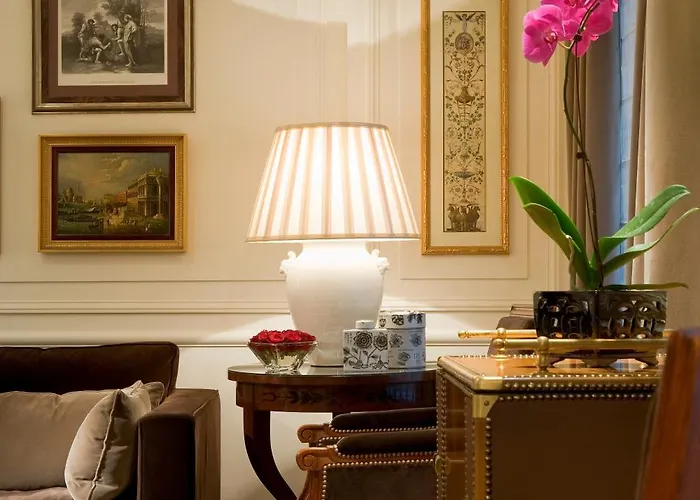 Hotel Francois 1er 4*