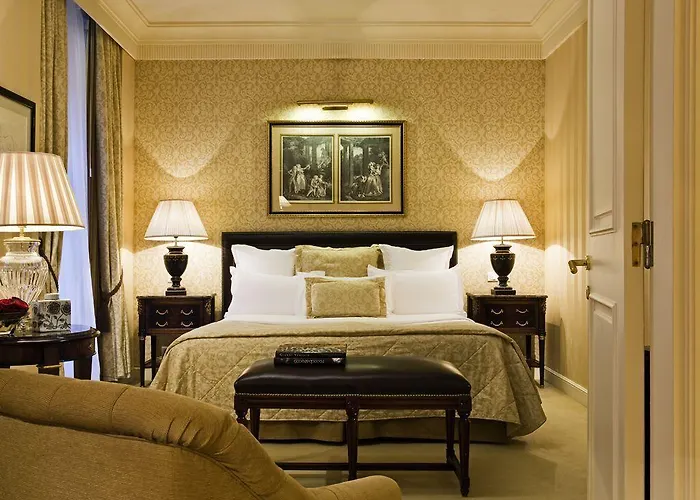 Hotel Francois 1er Paris