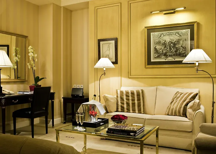 Hotel Francois 1er Paris
