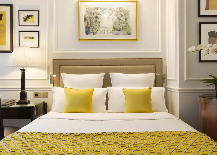 Hotel Francois 1er Paris
