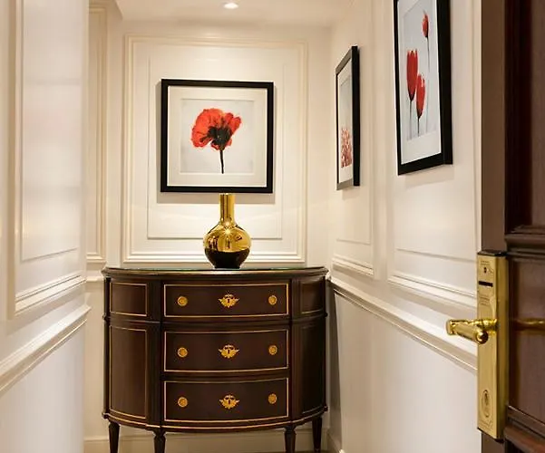 Francois 1er 4* Paris