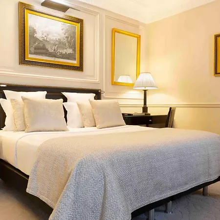 Francois 1er Hotel 4*