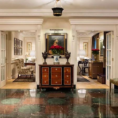 Hotel Francois 1er Paryż