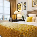 Francois 1er Hotel Paris