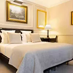 Francois 1er Hotel 4*