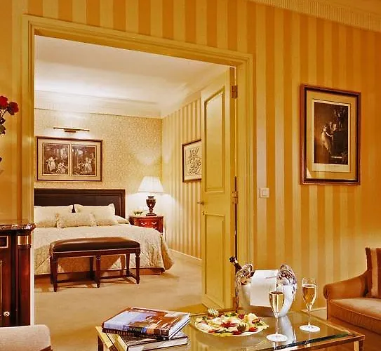 Hotel Francois 1er Paris